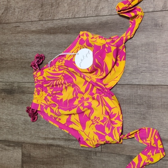 Vibrant Pink and Yellow Halter Top - Picture 5 of 8